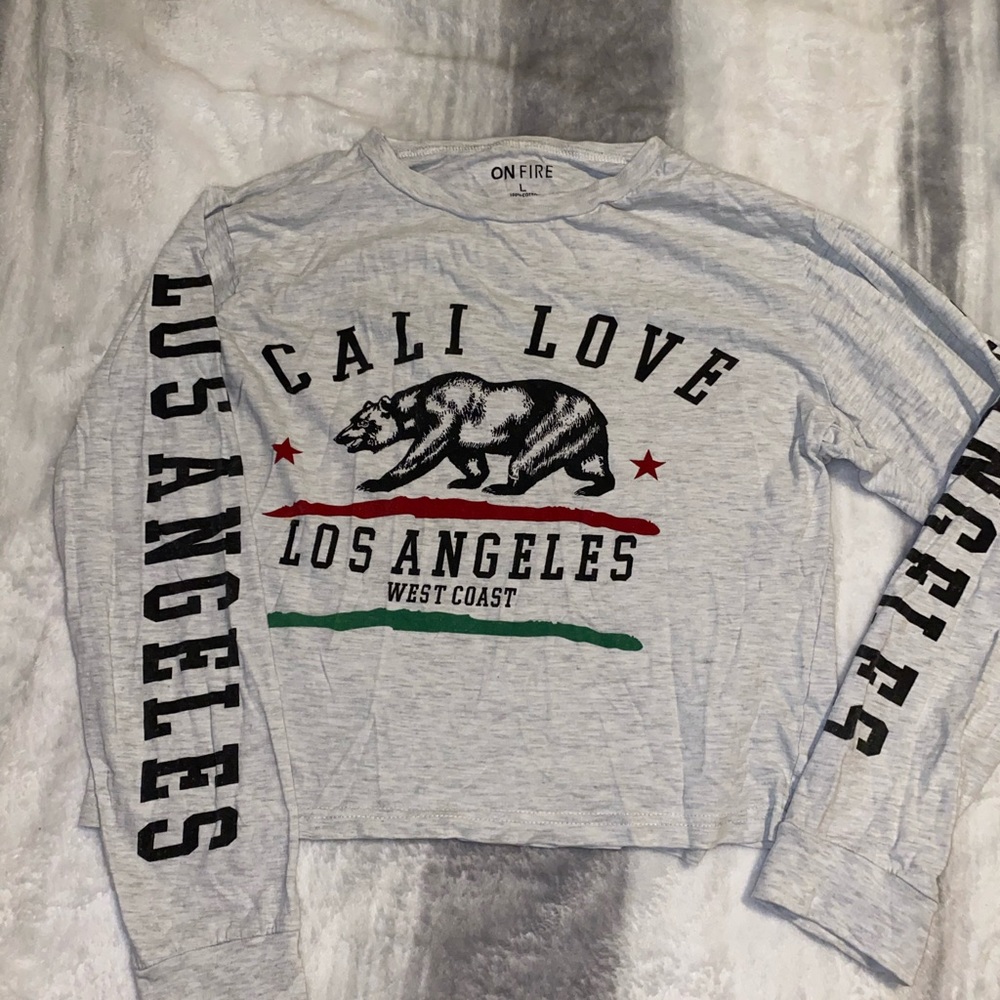 Long sleeve crop top.